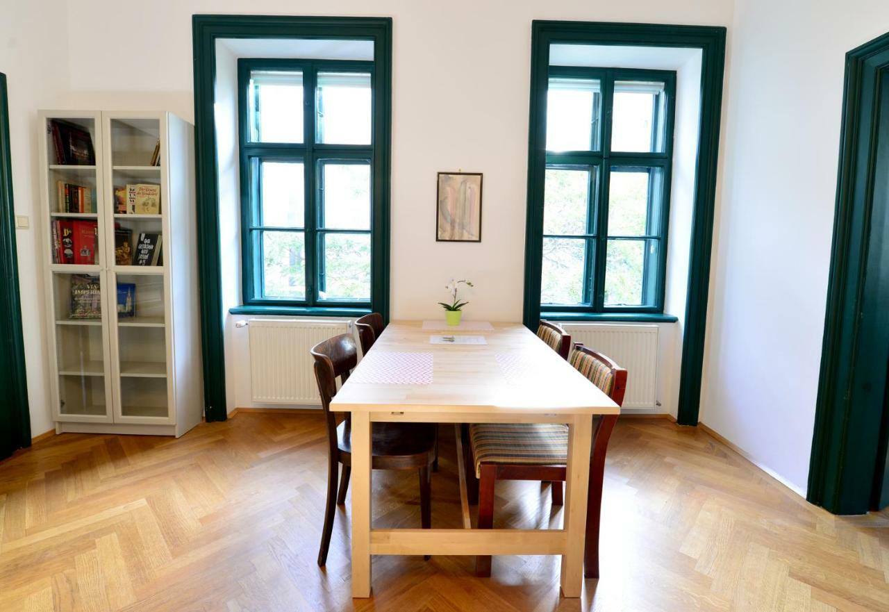 Quiet & Green, With Terrace Vienna Exterior photo